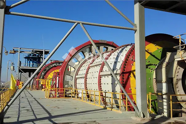 Working Principle of Iron Ore Ball Mill